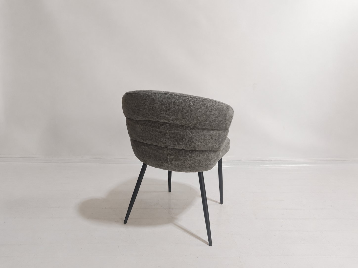 Tub Accent Chair – Gray