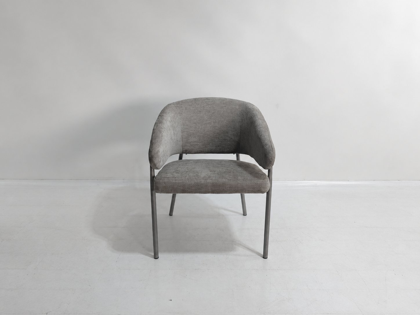 Curved Armchair – Gray